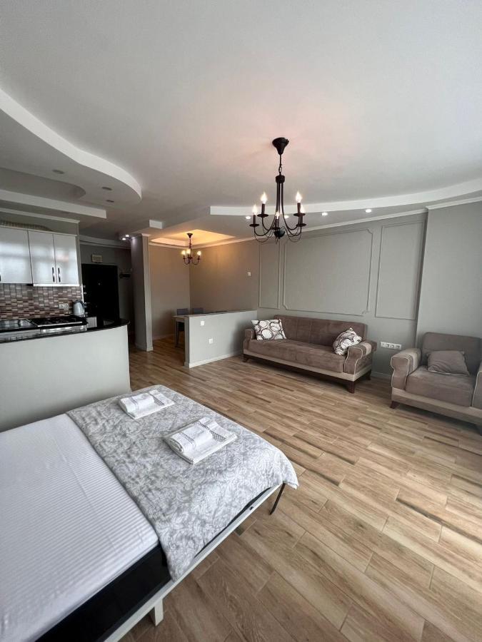 Luxure Apartments Batumi Bagian luar foto